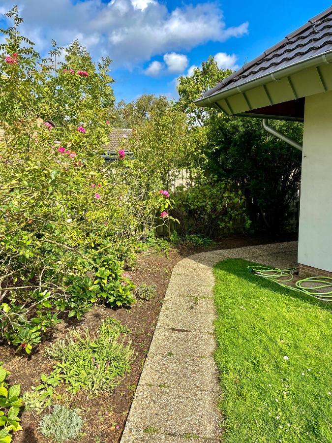 Apartment Kaarst-apt Fuer 4, Zentral, Gemuetlich, Privater Parkplatz *