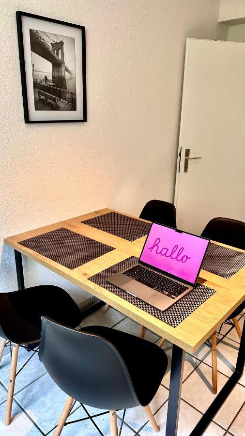 Kaarst-apt Fuer 4, Zentral, Gemuetlich, Privater Parkplatz *
