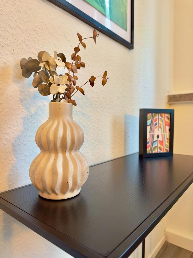 Kaarst-apt Fuer 4, Zentral, Gemuetlich, Privater Parkplatz *